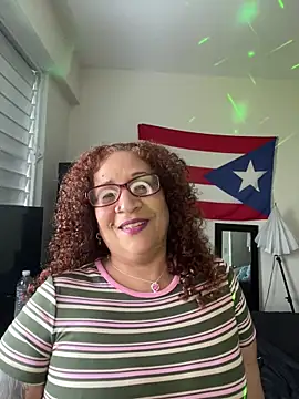 ladycreamypr2 (F milf) - ride a dildo