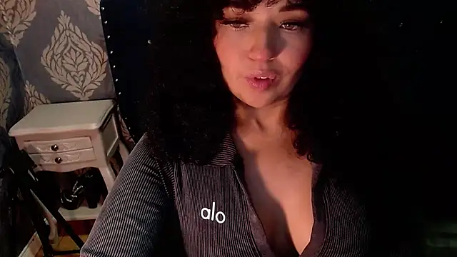 sofiacowperx (F milf) - a finger in the a pusssy☝🍑🔥