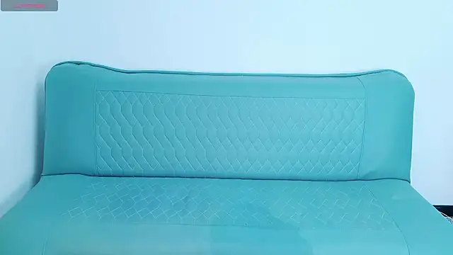 yangyang2026 (F milf) - 无内裤打屁股三下