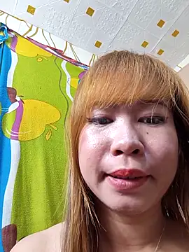 Tsfelicity_young... Live Webcam on Stripchat