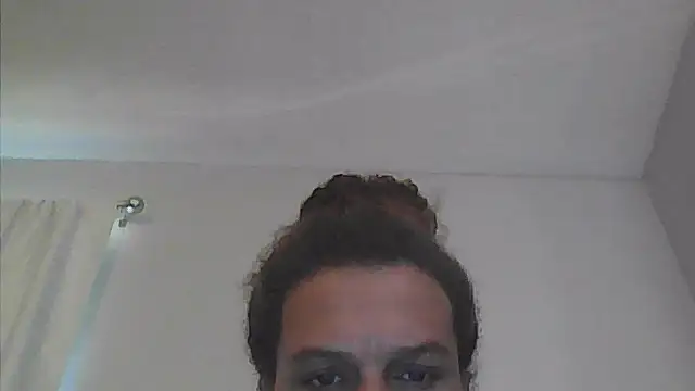 sarahkat86's Stripchat show and profile