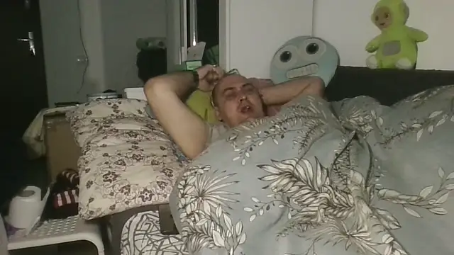 vitalik66679 - Vitalik66679's free webcam - UK Sex Cams