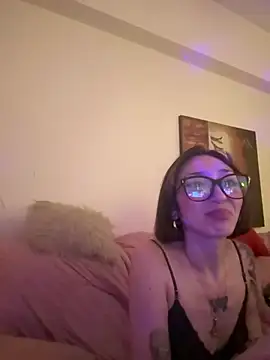 frutillitaxx (F young) - Quedarme en tanga