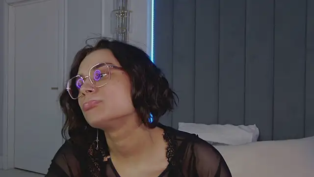 VioletAsh live sex cam