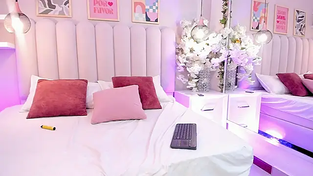 kylie__moon (F young) - Flash pussy 🌸