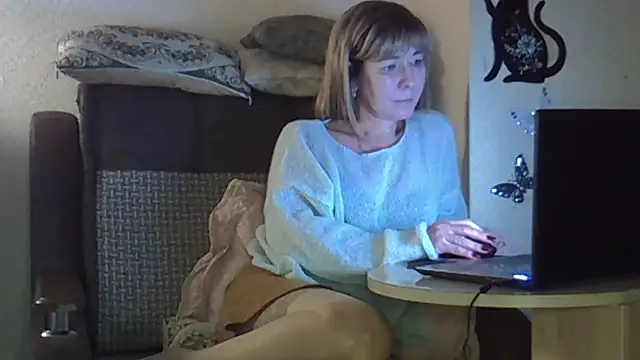 ellajohnsonx - EllaJohnsonX's free webcam - UK Sex Cams