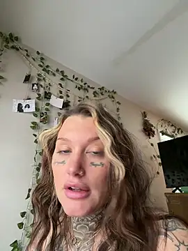 lexymarie from StripChat is Freechat