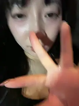 美女yourkeer在线直播