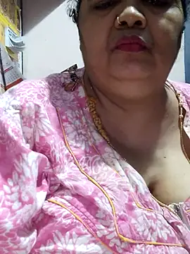tamilthanushri (F milf) - Pusyy flash