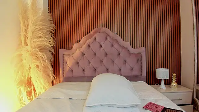 violett_hott_ - Violett_hott_'s free webcam