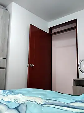 mia_mancinii - Mia_mancinii's free webcam - UK Sex Cams