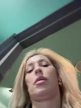 vikabunny1 - VikaBunny1's free webcam