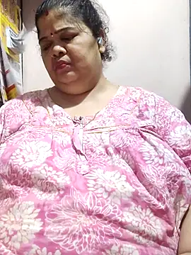 tamilthanushri - Tamilthanushri's free webcam