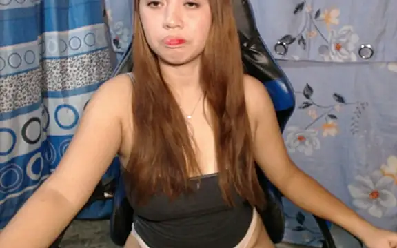 urlover_mae26 - Urlover_mae26's free webcam - UK Sex Cams