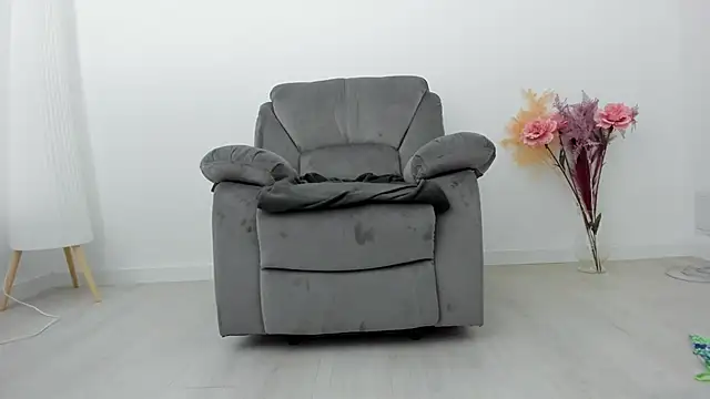 secretvanilla - SecretVanilla's free webcam - UK Sex Cams