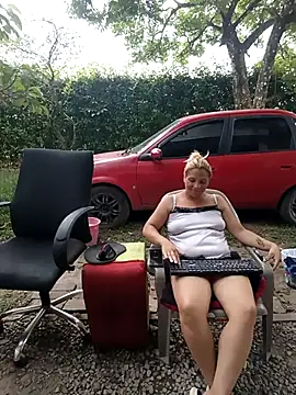 hotandfierylatinos2023 (G milf) - dance very sexy naked