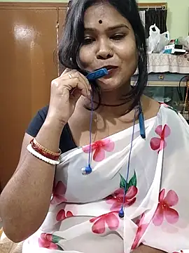 yoursweety09 from StripChat is Freechat