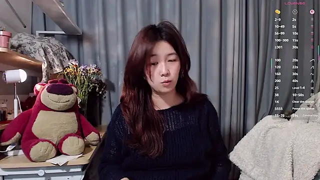 xueli1902 - XueLi1902's free webcam - UK Sex Cams