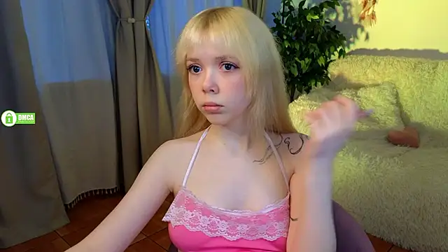 rochelle_kitty - Rochelle_kitty's free webcam - UK Sex Cams