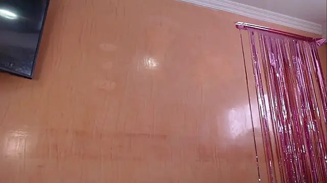 miss_lilieth - Miss_lilieth's free webcam - UK Sex Cams