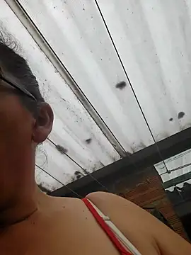 Webcam Model (clarita_01)  is live.Free join now!