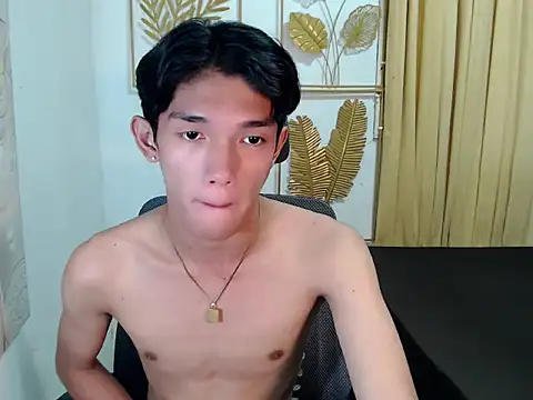 urasian_john18 - Urasian_john18's free webcam - UK Sex Cams