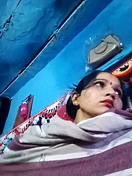 Webcam Model (Jooli_xx)  is live.Free join now!