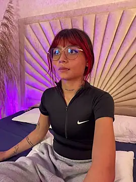 emma_duff - Emma_duff's free webcam - UK Sex Cams