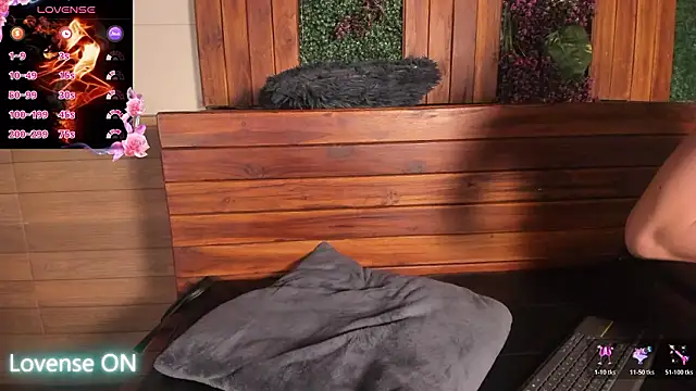 nicktorn live sex cam