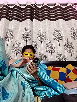 gullapi (F milf) - 10min full open show