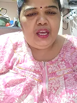 Webcam Model (tamilthanushri)  is live.Free join now!