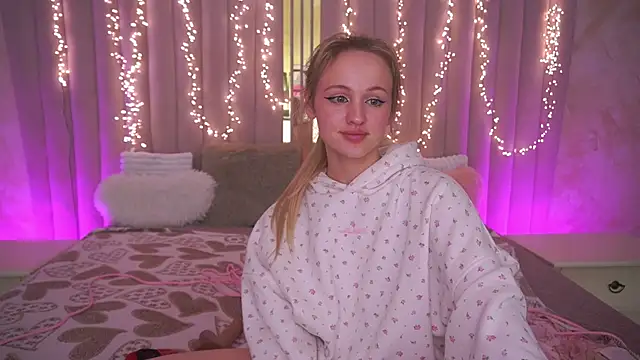 lylayeess - LylaYeess's free webcam - UK Sex Cams