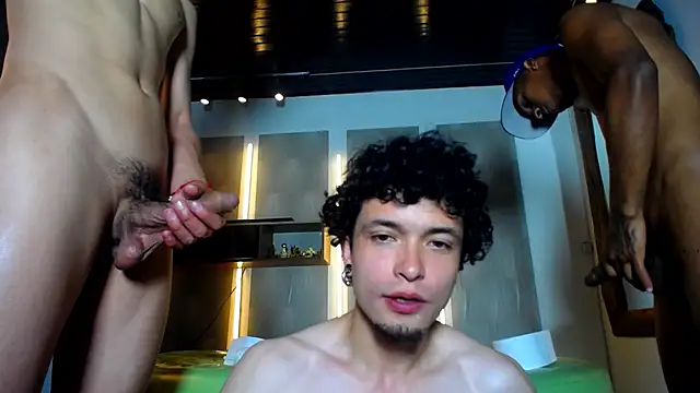 KOBAYASKYX's live cam