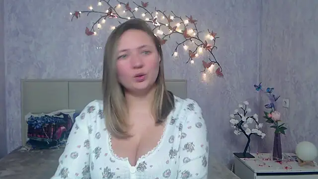 sallyverda - SallyVerda's free webcam