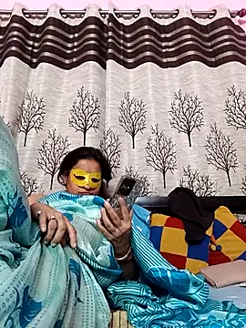 gullapi (F milf) - 10min full open show