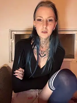 BlueVelvetBat420 live sex cam