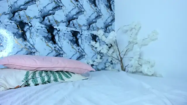 guadalupe21_ (F young) - play dildo pussy cum