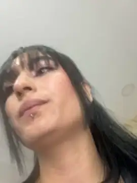 scarlett_12 (F young) - show pussy