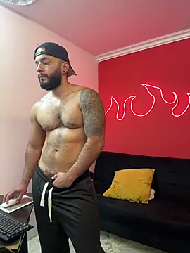 mike_savage3 (M young) - Use my lovense jerking faster + photo