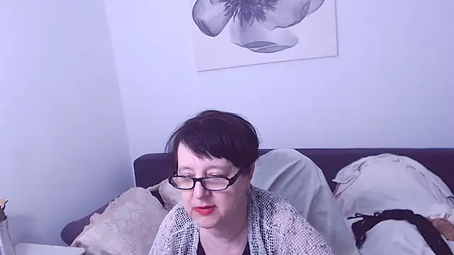 christarose (F mature) - dance monkey,naked