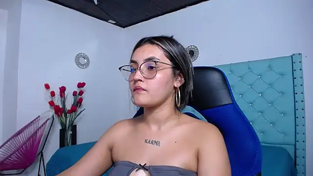 kathe-mills235 - Kathe-mills235's free webcam - UK Sex Cams