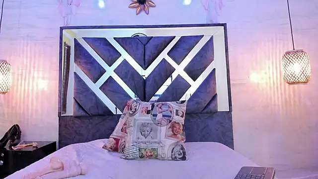 annie_vega17_ - Annie_vega17_'s free webcam - UK Sex Cams