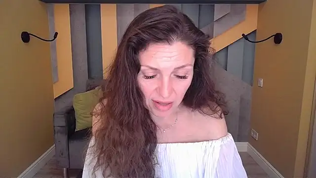 ellalong - EllaLong's free webcam - UK Sex Cams