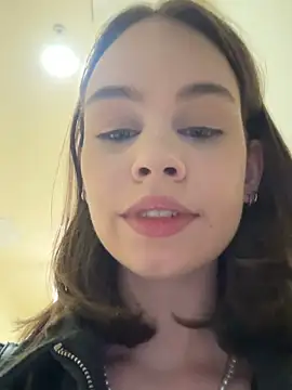 street_young - Street_young's free webcam - UK Sex Cams