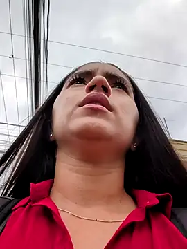 Webcam Model (DulceCaroX) is live