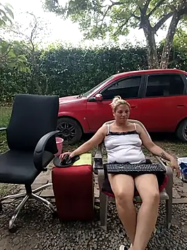 hotandfierylatinos2023 (G milf) - dance very sexy naked