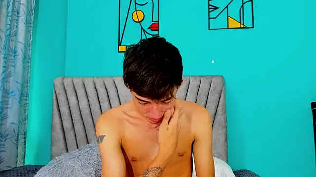 maikol_ortiz - Maikol_Ortiz's free webcam - UK Sex Cams