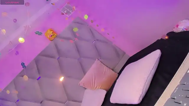 Preview of daniiela_ember