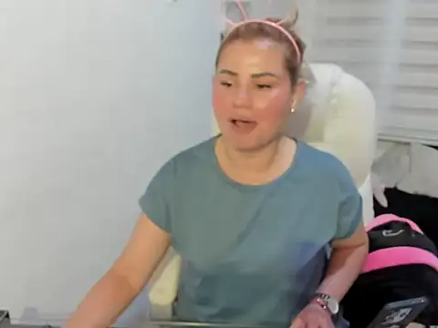 julieta_star_ - Julieta_star_'s free webcam - UK Sex Cams