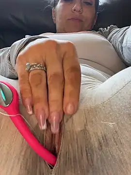 LittleMissEeve webcam